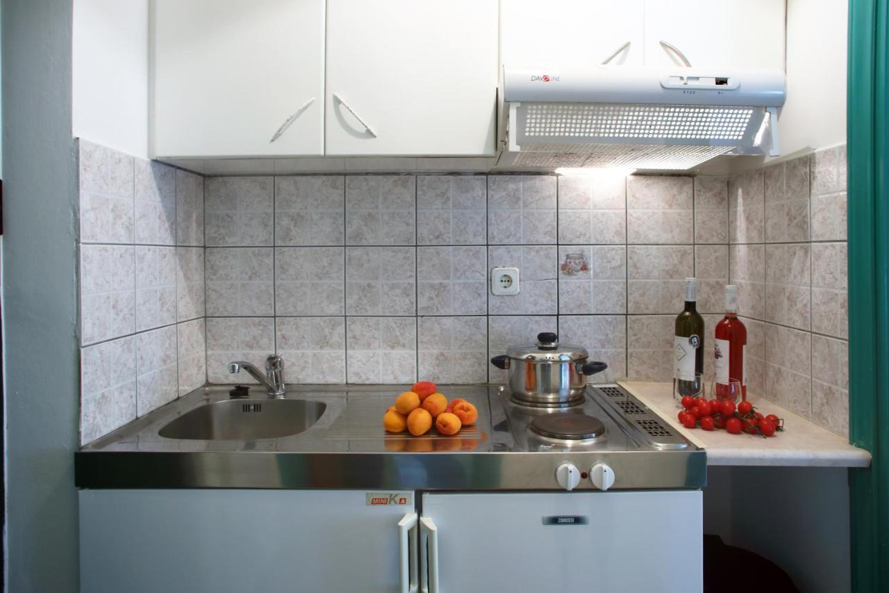 Sofia Studios Kathisma Kalamítsi Exteriör bild